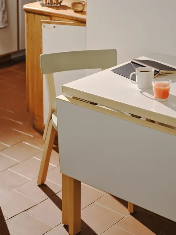 Aalto Table Foldable, DL81C fra Artek