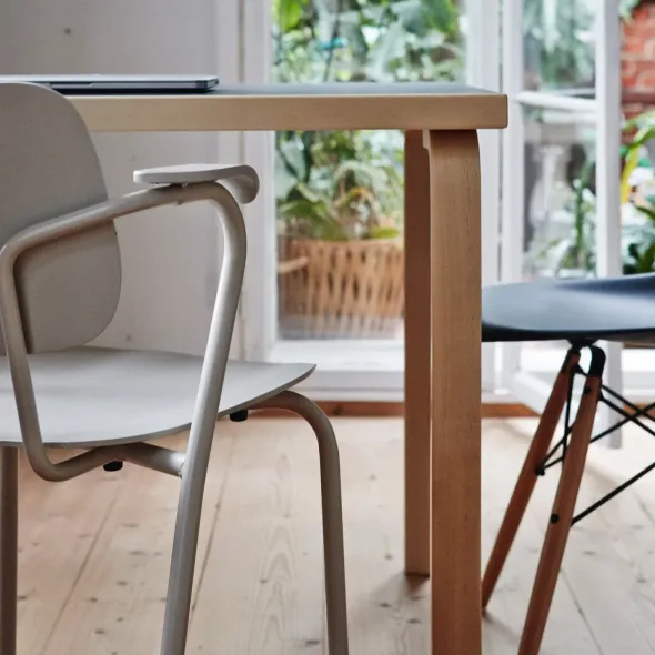 Aalto Table Rectangular 80B, 100x60 cm fra Artek