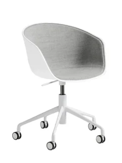 About a Chair AAC52 Forsidepolstret, hvid skal fra Hay