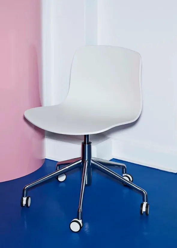 About a Chair AAC50 fra Hay