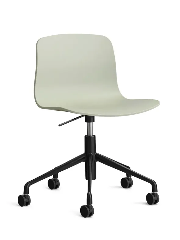 About a Chair AAC50 fra Hay