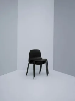 About a Chair AAC16 fra Hay