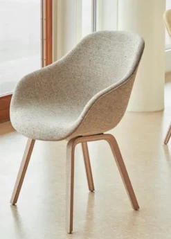 About a Chair AAC123 fra Hay