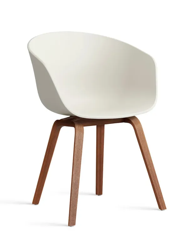About a Chair AAC22 fra Hay