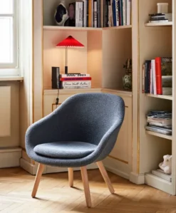 About a Lounge Chair low AAL82 fra Hay