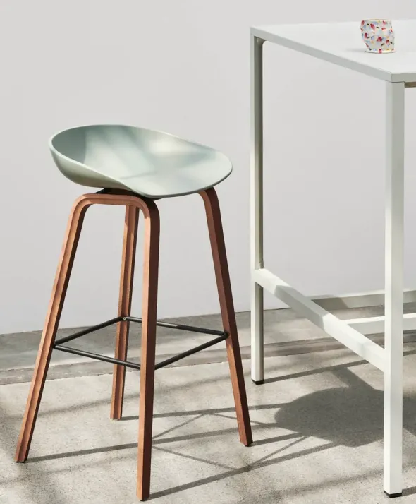 About a Stool AAS32 fra Hay