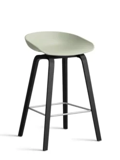 About a Stool AAS32 fra Hay