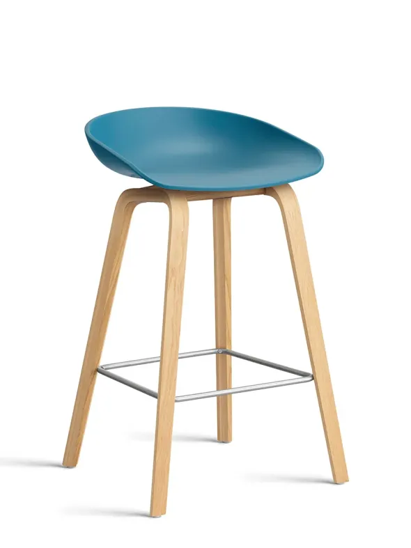 About a Stool AAS32 fra Hay