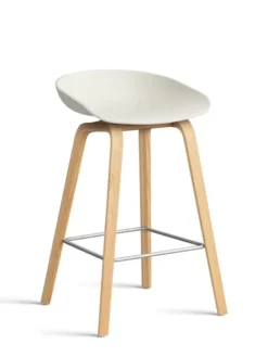 About a Stool AAS32 fra Hay