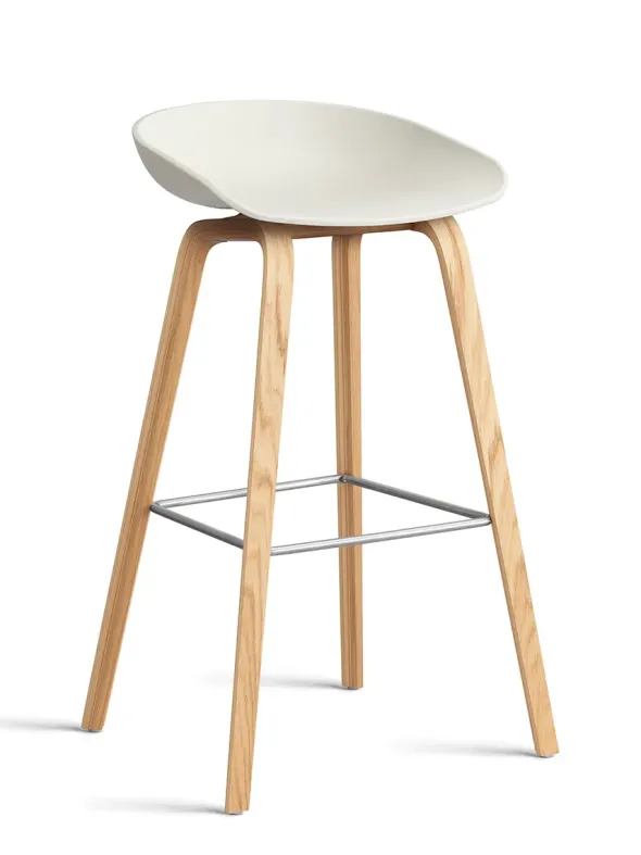 About a Stool AAS32 fra Hay