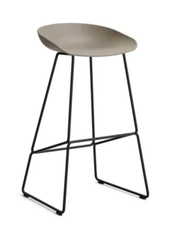 About a Stool AAS38 fra Hay