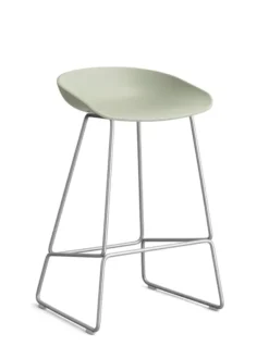 About a Stool AAS38 fra Hay
