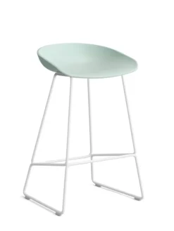 About a Stool AAS38 fra Hay