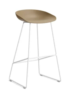 About a Stool AAS38 fra Hay