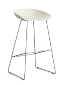 About a Stool AAS38 fra Hay