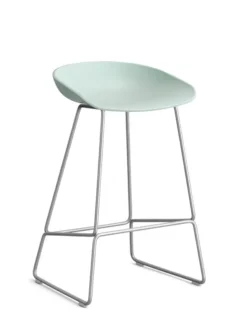 About a Stool AAS38 fra Hay