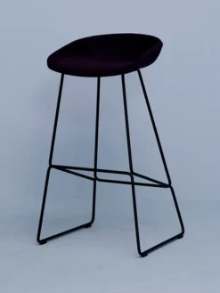 About a Stool AAS39 fra Hay