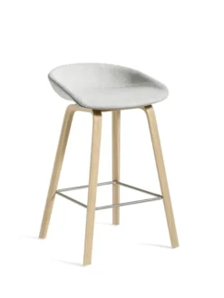 About a Stool AAS33 fra Hay