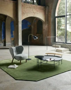 AJ7 Bellevue gulvlampe af Arne Jacobsen