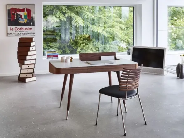 AK 1330 Point skrivebord fra Naver Collection