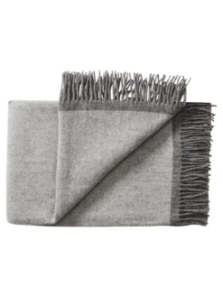 Alrø Plaid, grey shades fra Silkeborg Uldspinderi