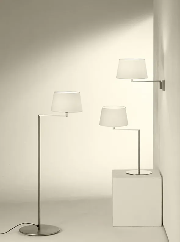 Americana Standerlampe fra Santa and Cole