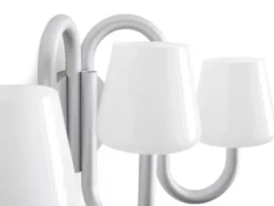 Apollo Wall Sconce, hvid opalglas fra Hay