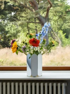 Arcs vase fra Hay
