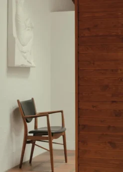 46 Armchair, eg klar olie af Finn Juhl