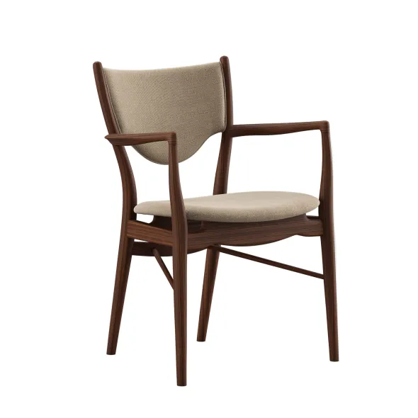 46 Armchair, valnød af Finn Juhl