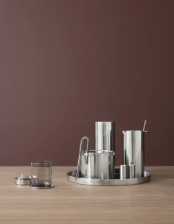 Arne Jacobsen Isspand, 1 l fra Stelton