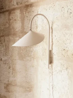 Arum Swivel Wall Lamp fra Ferm Living
