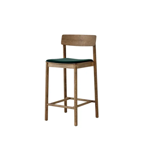 Betty TK14 counterstol med polster fra &Tradition