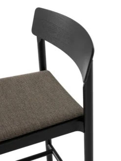 Betty TK14 counterstol med polster fra &Tradition