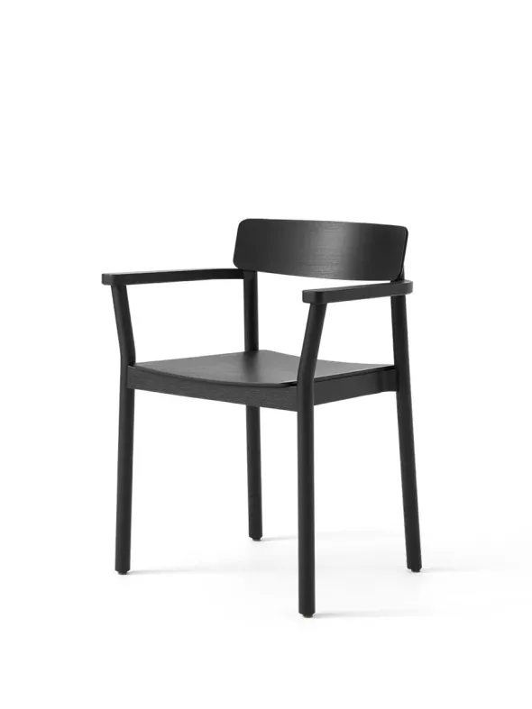 Betty TK10 Spisebordsstol, sortlakeret eg fra &Tradition
