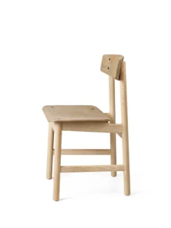 BM3162 Conscious stol, Light fra Mater