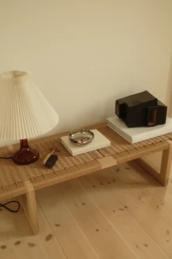 BM0489L Table Bench Special Edition, eg sæbe papirflet af Børge Mogensen