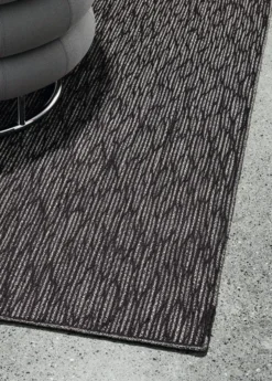 Braid 2 tæppe, 0191 fra Kvadrat