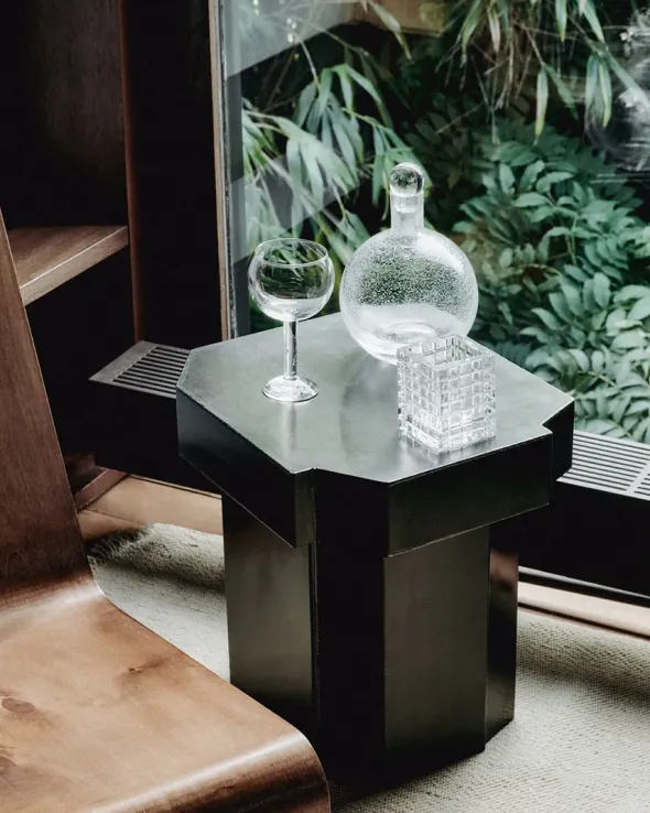 Bubble Glass Carafe Round fra Louise Roe