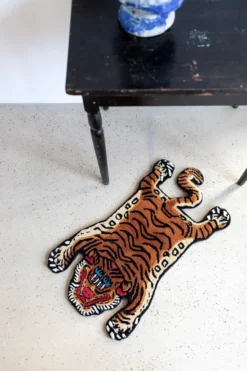 Burma Tiger Rug, Baby fra Bongusta