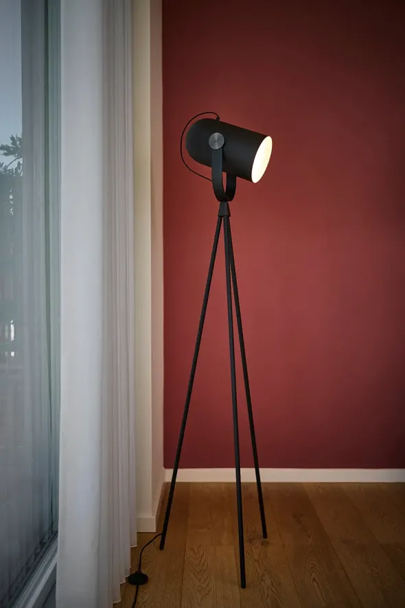 Carronade II Gulvlampe fra Le Klint
