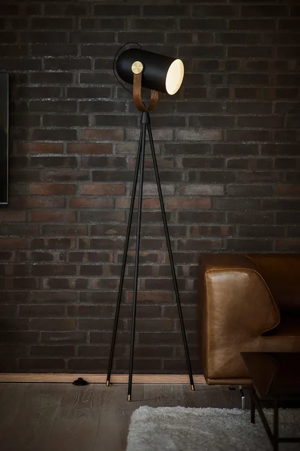 Carronade II Gulvlampe fra Le Klint