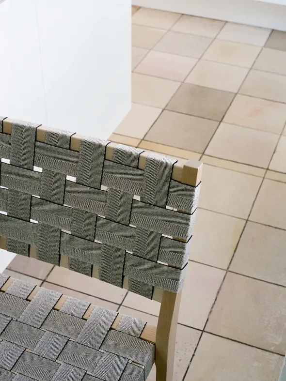 Chair 611 fra Artek