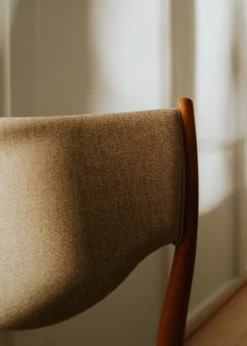 46 Chair, valnød af Finn Juhl
