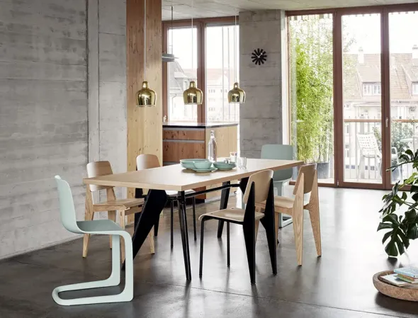 Chaise Tout Bois Spisestol fra Vitra