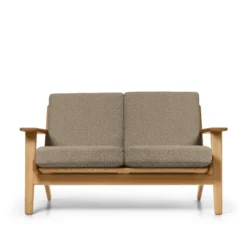 CH292 2 pers. sofa af Hans J. Wegner