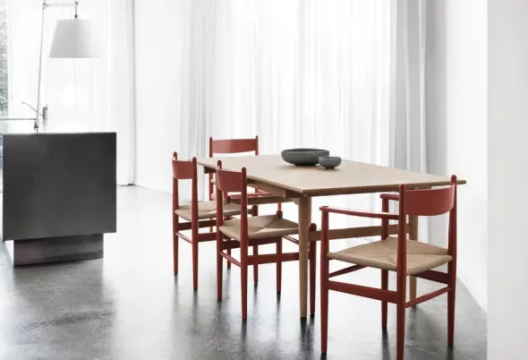 CH37 Stolen af Hans J. Wegner
