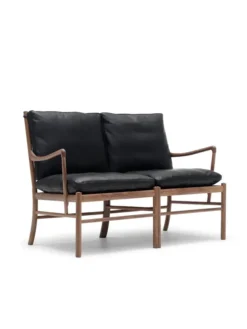 Colonial Sofa, OW149-2 af Ole Wanscher