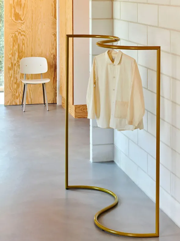 Colour Rack S-Shape fra Hay