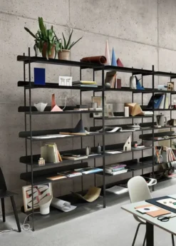 Compile Shelving System, configuration 8 fra Muuto